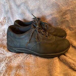 SAS Walk Easy Nero Black Suede Women's Walking Shoes Size 7.5 W